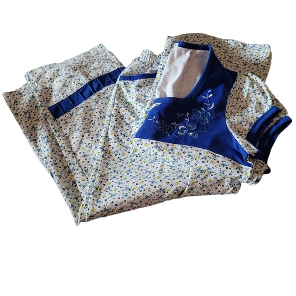 Summer Fashion Wear Girls 2 Piece Pajama Set Medium White Blue Floral Pockets - Picture 3 of 6